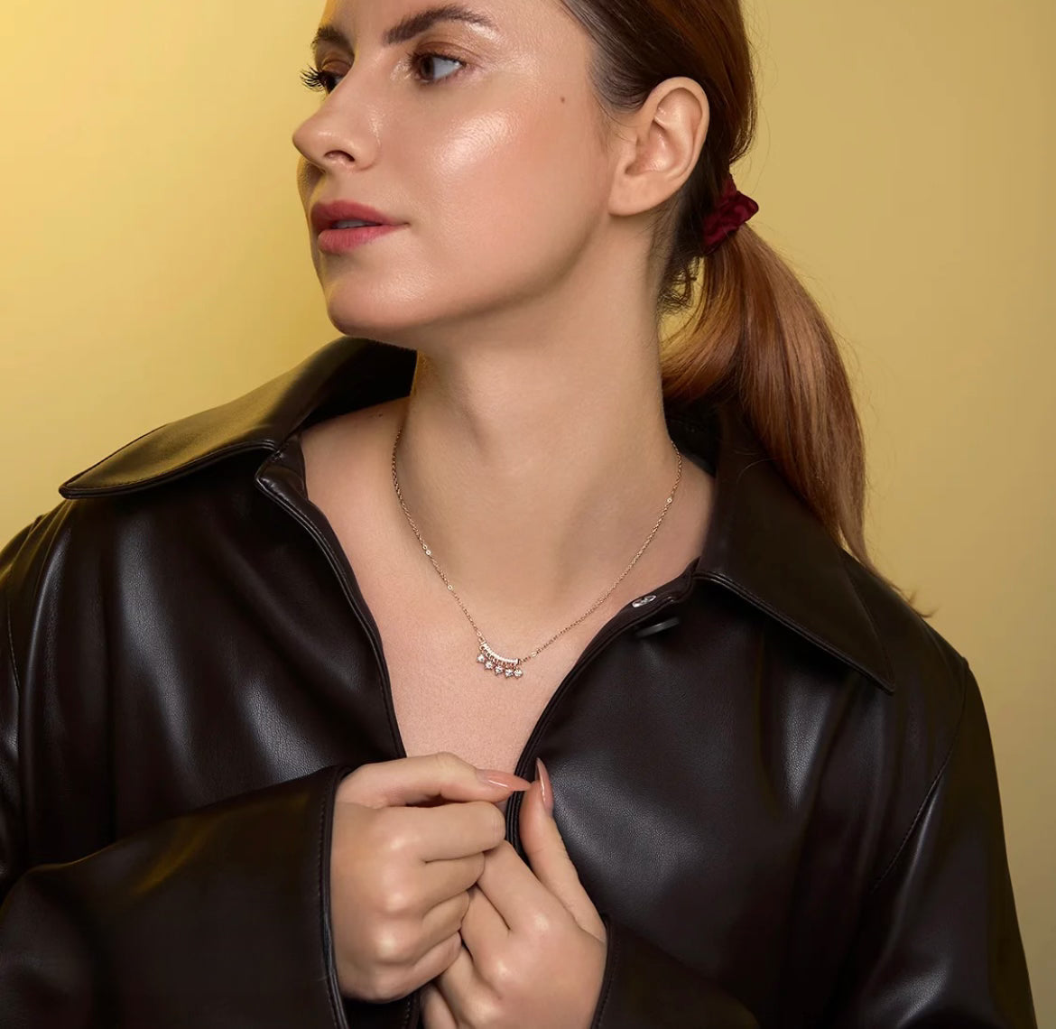 $99.99 ONLY
With GRA CERTIFICATE 
✨ Elevate your everyday look ✨
moissanite arc pendant necklace 💎
Minimal, classy, and guaranteed to sparkle in every light