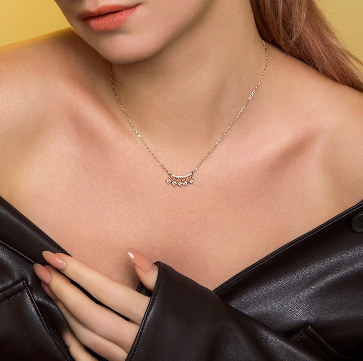 $99.99 ONLY
With GRA CERTIFICATE 
✨ Elevate your everyday look ✨
moissanite arc pendant necklace 💎
Minimal, classy, and guaranteed to sparkle in every light